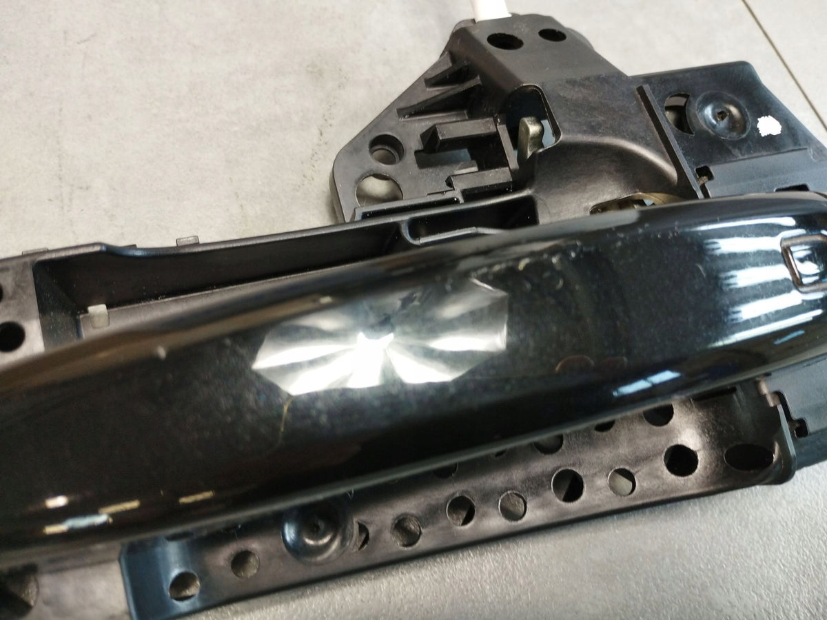 Audi A5 Sportback 8TA 2016 HANDLE RIGHT FRONT KESSY LY9T