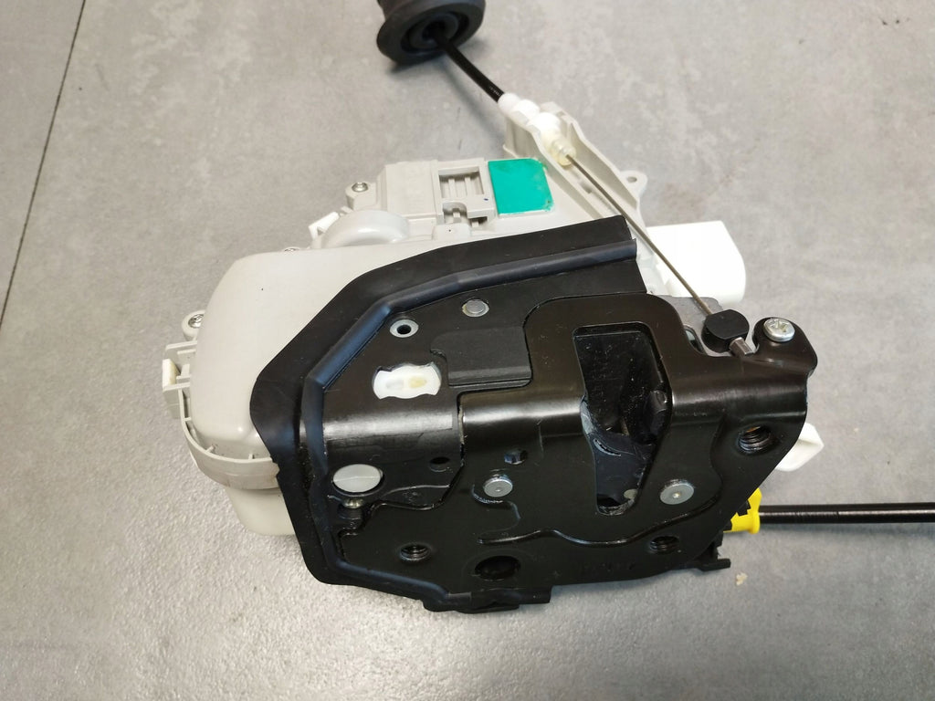 Audi A5 Sportback 8TA 2016 LOCK LEFT FRONT 8J1837015F