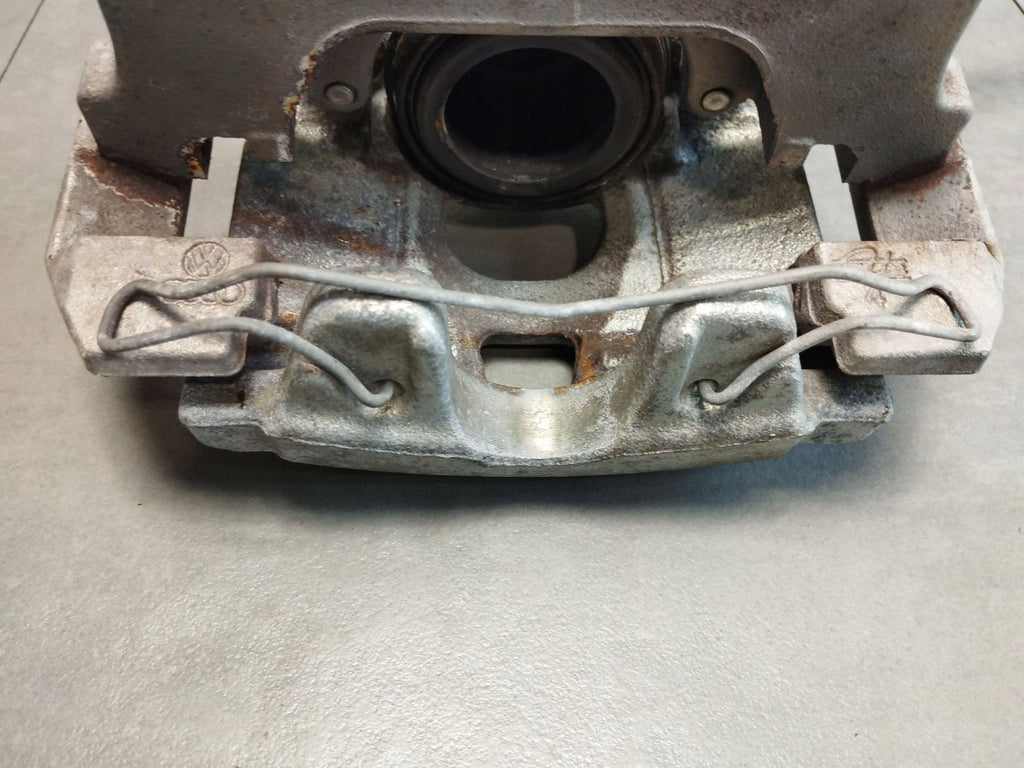 Audi A5 Sportback 8TA Brake caliper LEFT FRONT