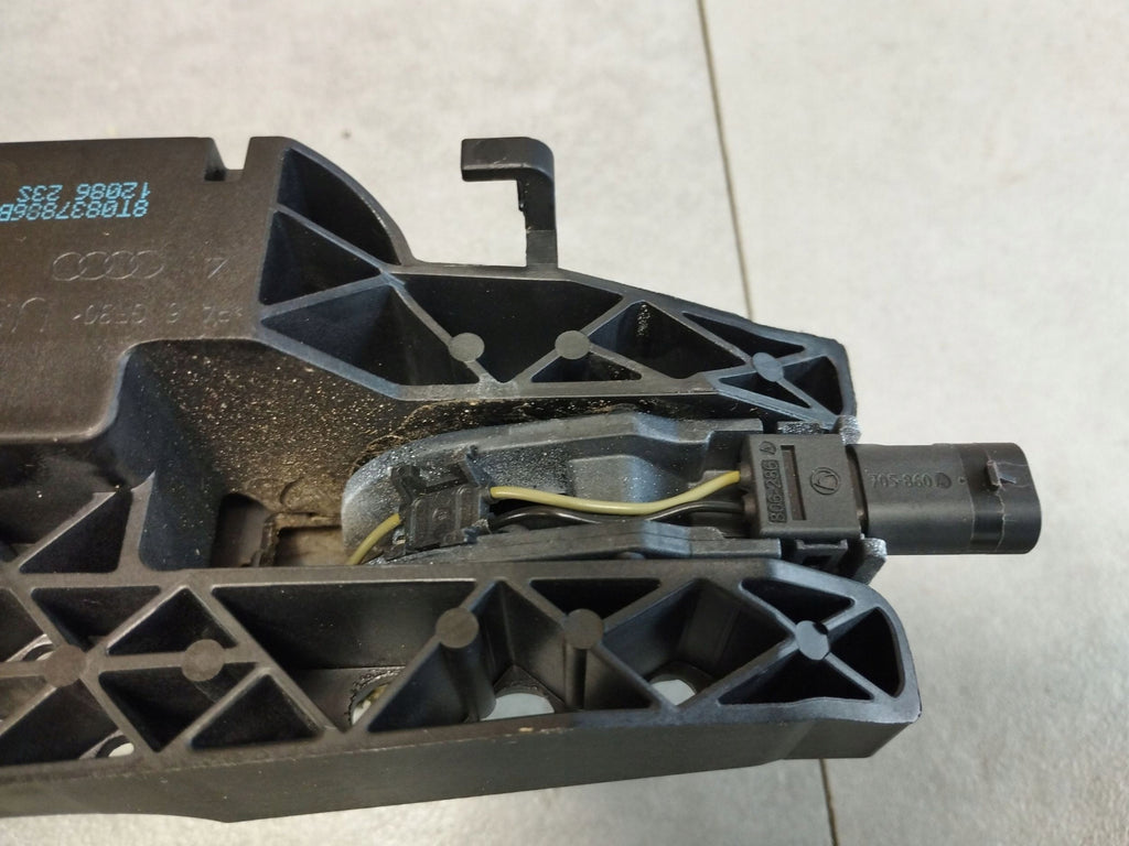 Audi A5 Sportback 8TA HANDLE RIGHT REAR 8T0837886B LS9R