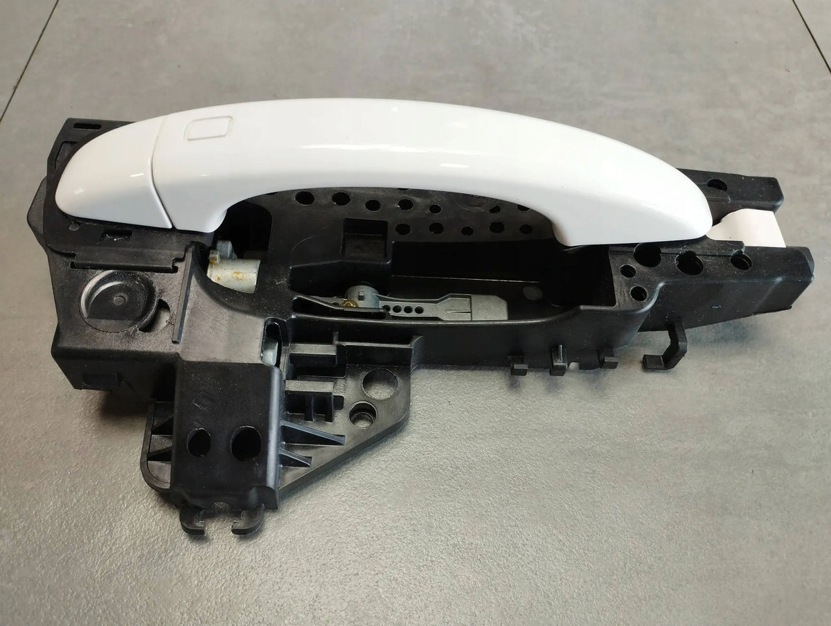 Audi A5 Sportback 8TA HANDLE RIGHT REAR LY9C KESSY
