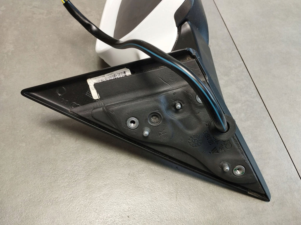 Audi A5 Sportback 8TA MIRROR RIGHT 14 PIN LS9R WITHOUT GLASS