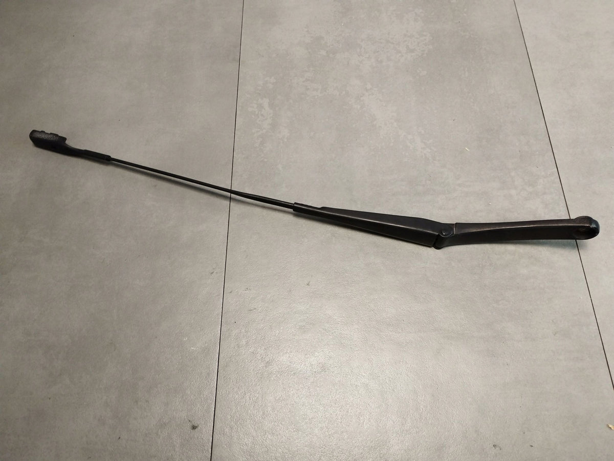 Audi A5 Sportback 8TA WIPER FRAME RIGHT 8T1955408B