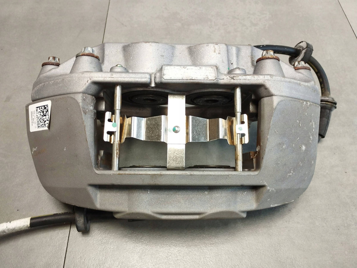 Audi A7 4G 2016 CLAMP RIGHT FRONT 8R0615106CA AS NEW