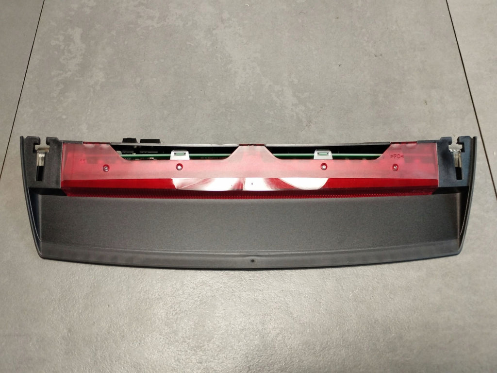 Audi A8 D4 4H ADDITIONAL LIGHT STOP 4H0945097