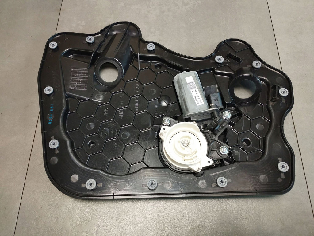 Audi A8 S8 D4 4H Door pull right front 4F0837060
