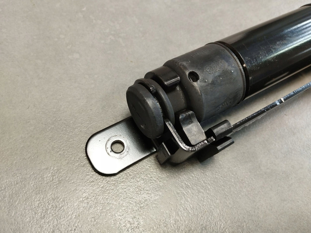 Audi Q3 F3 83A827242B Balancing weight