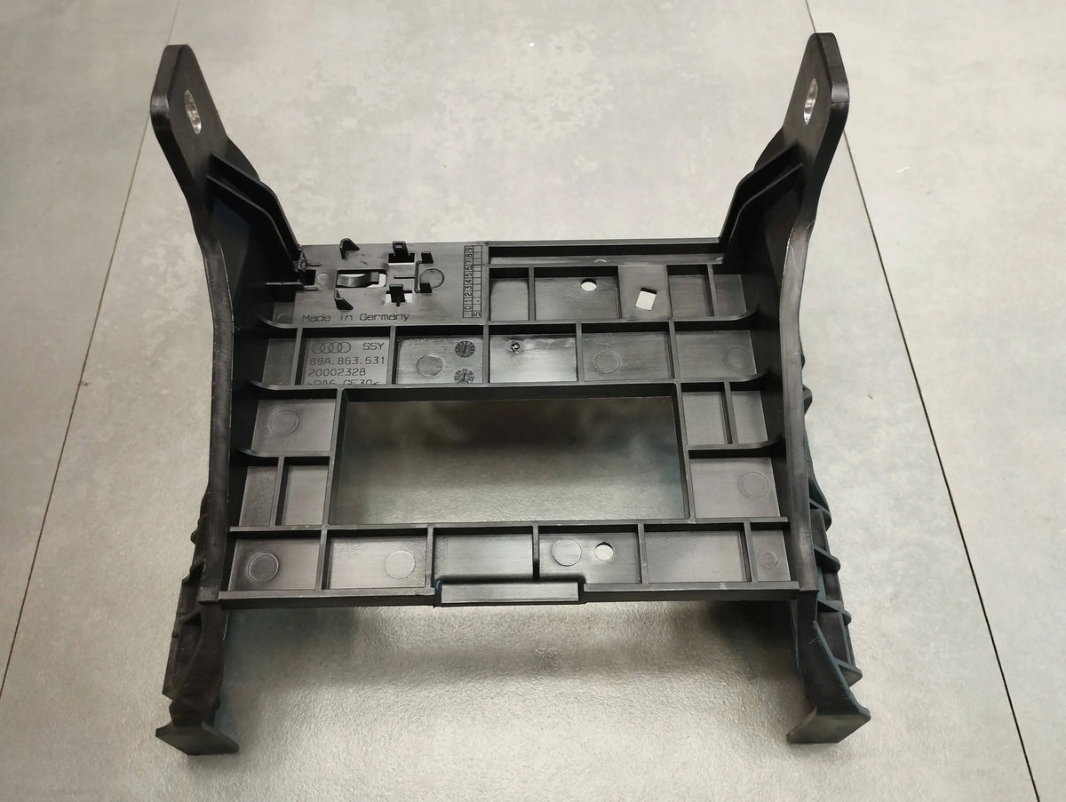 Audi Q4 e-tron Mounting angle 89A863531