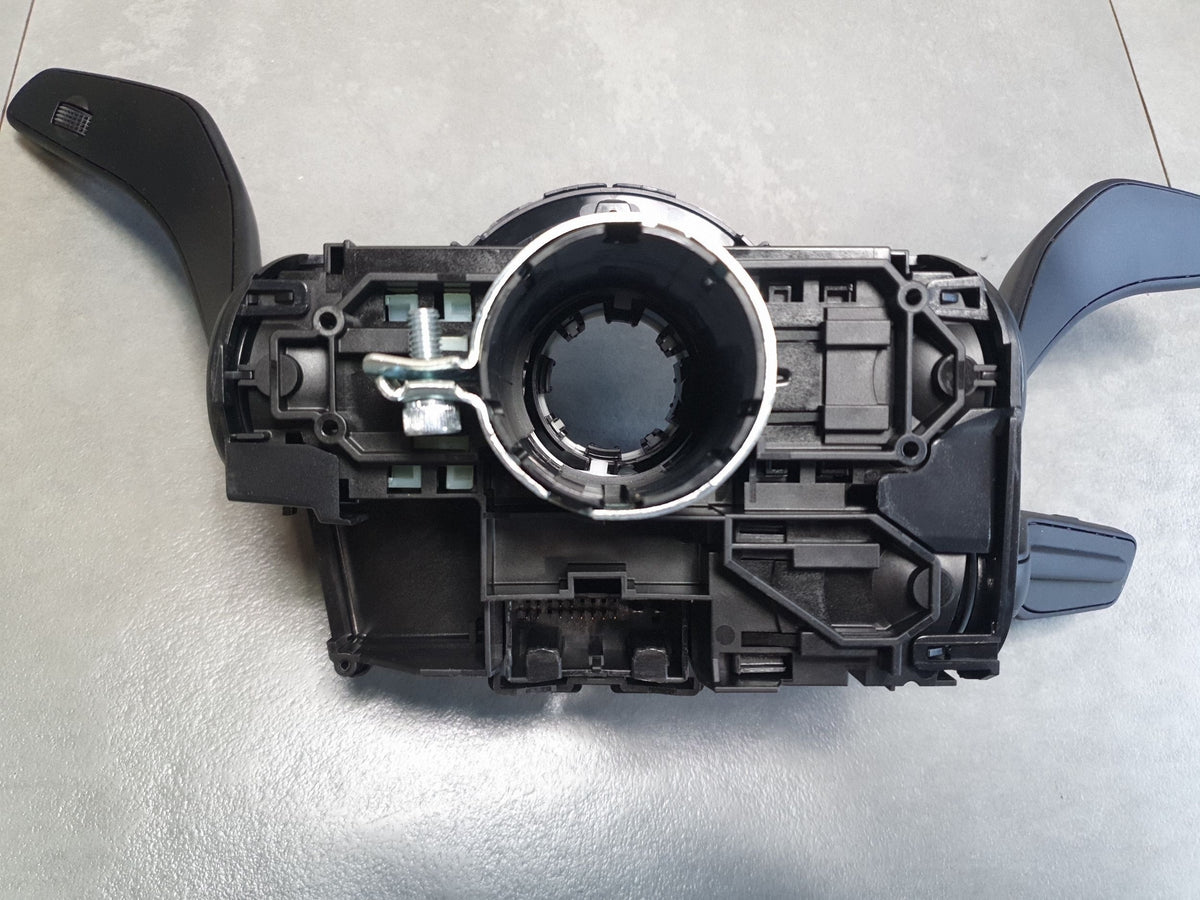 Audi Q6 e-tron Combined belt switch 85E907129BG