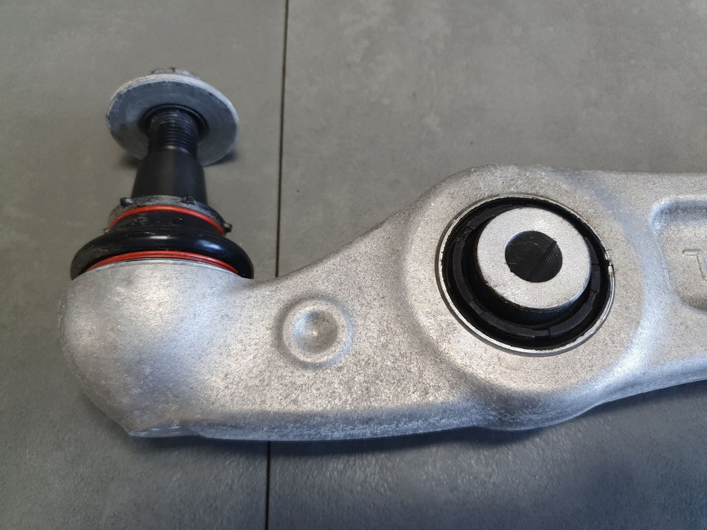 Audi Q6 e-tron Front Left Control Arm Front 85E407151M