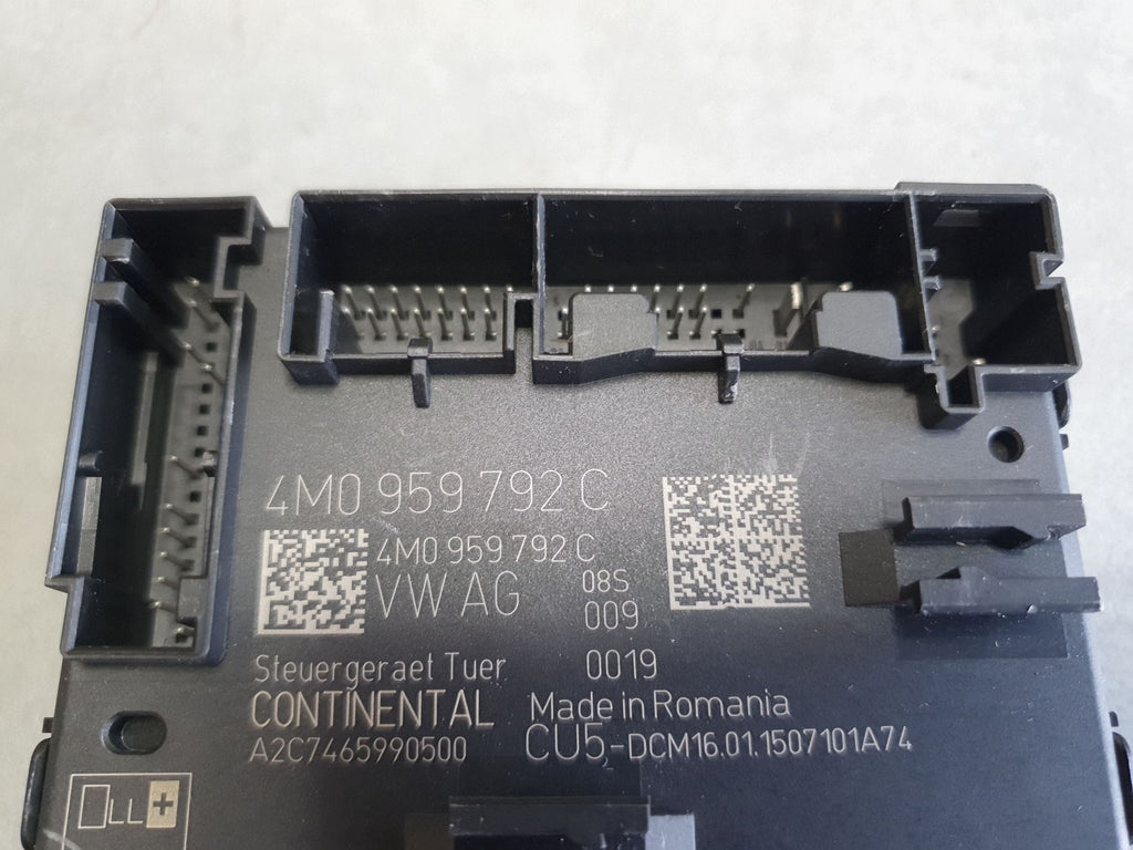 Audi Q7 4M Door Module Right Front 4M0959792C