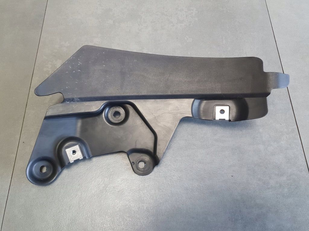 Audi Q8 Rear splasher spoiler right 4M8854816A