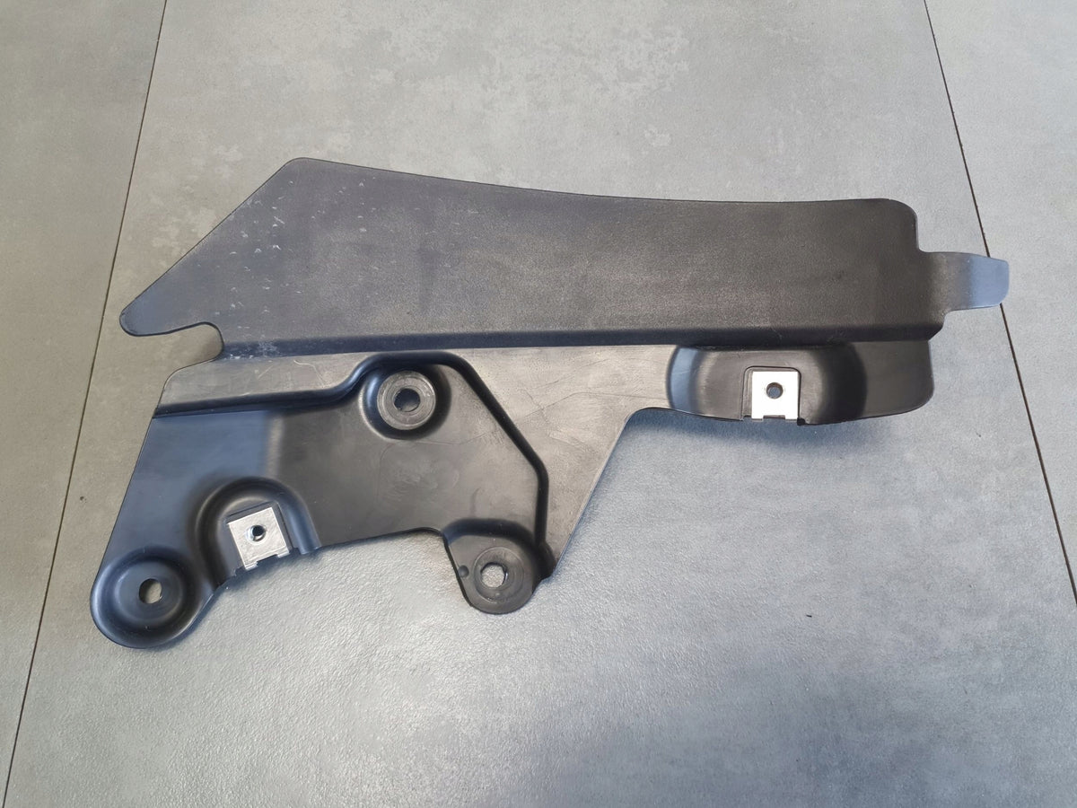 Audi Q8 Rear splasher spoiler right 4M8854816A