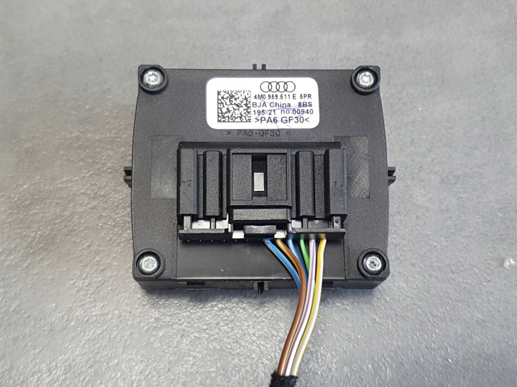 Audi Q8 Switch for lowering the loading edge 4M0959511E