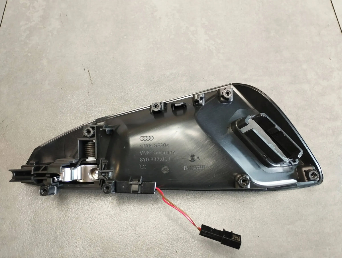 Audi S3 A3 8Y INTERIOR DOOR HANDLE LEFT FRONT 8Y0837019
