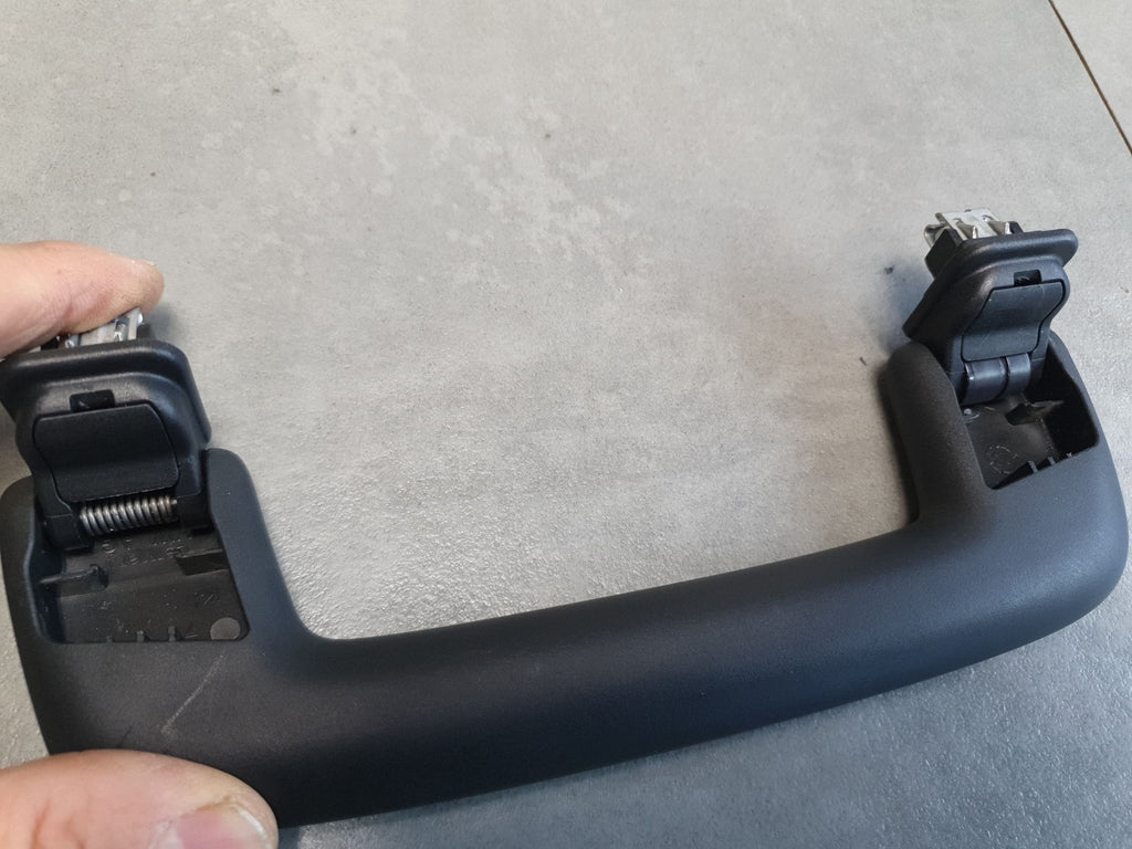 Audi SQ6 e-tron Front Ceiling Mount 8Y0857607
