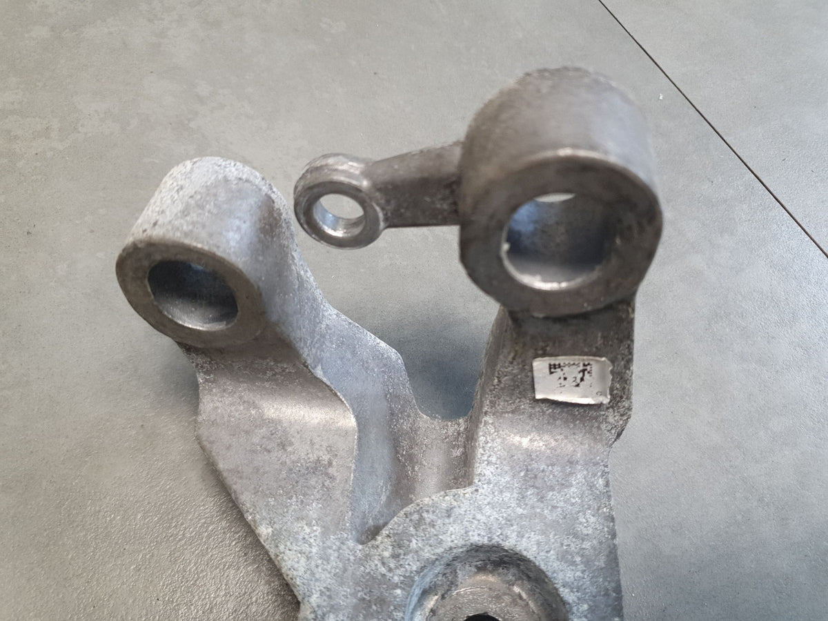 Audi SQ6 e-tron Paw Engine Bracket 85E199604C