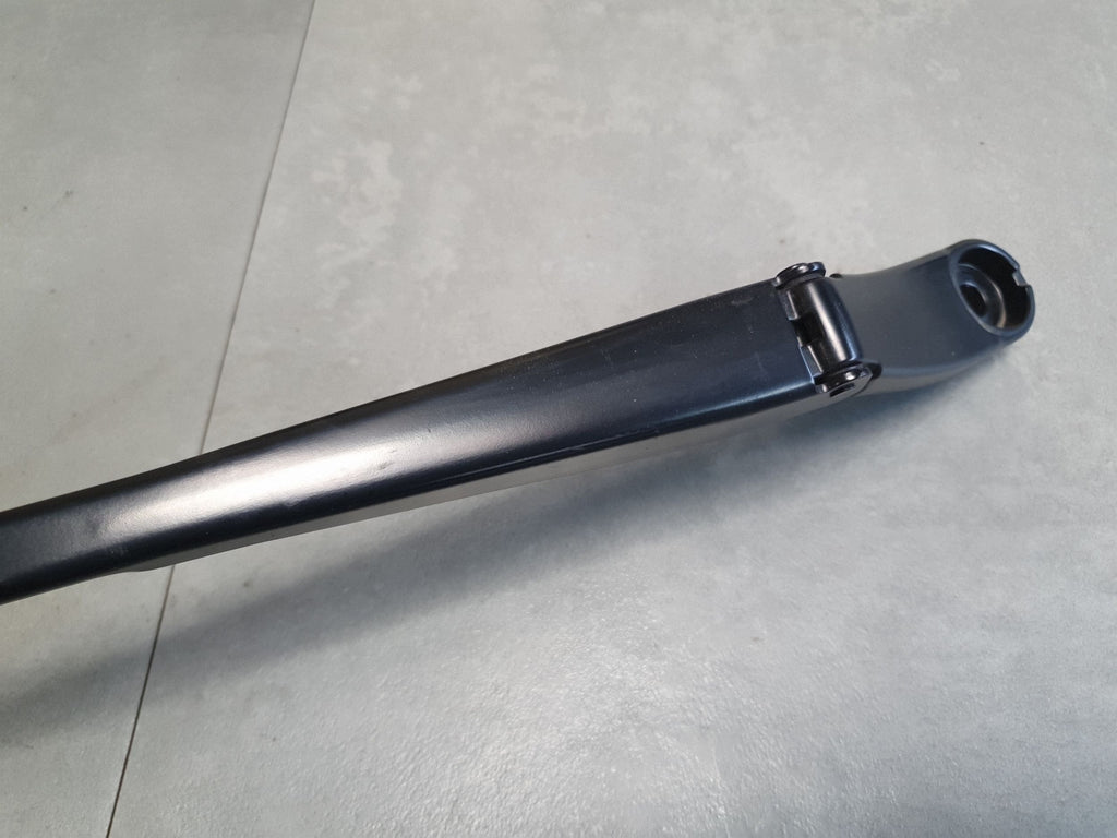 Audi SQ6 e-tron Windshield wiper arm right 95C955410