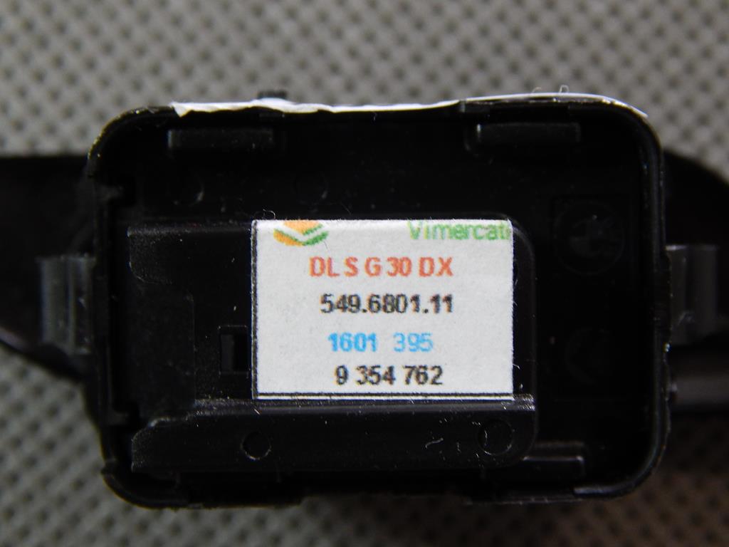 BMW 5 G30 LOCK SWITCH RIGHT FRONT 9354762