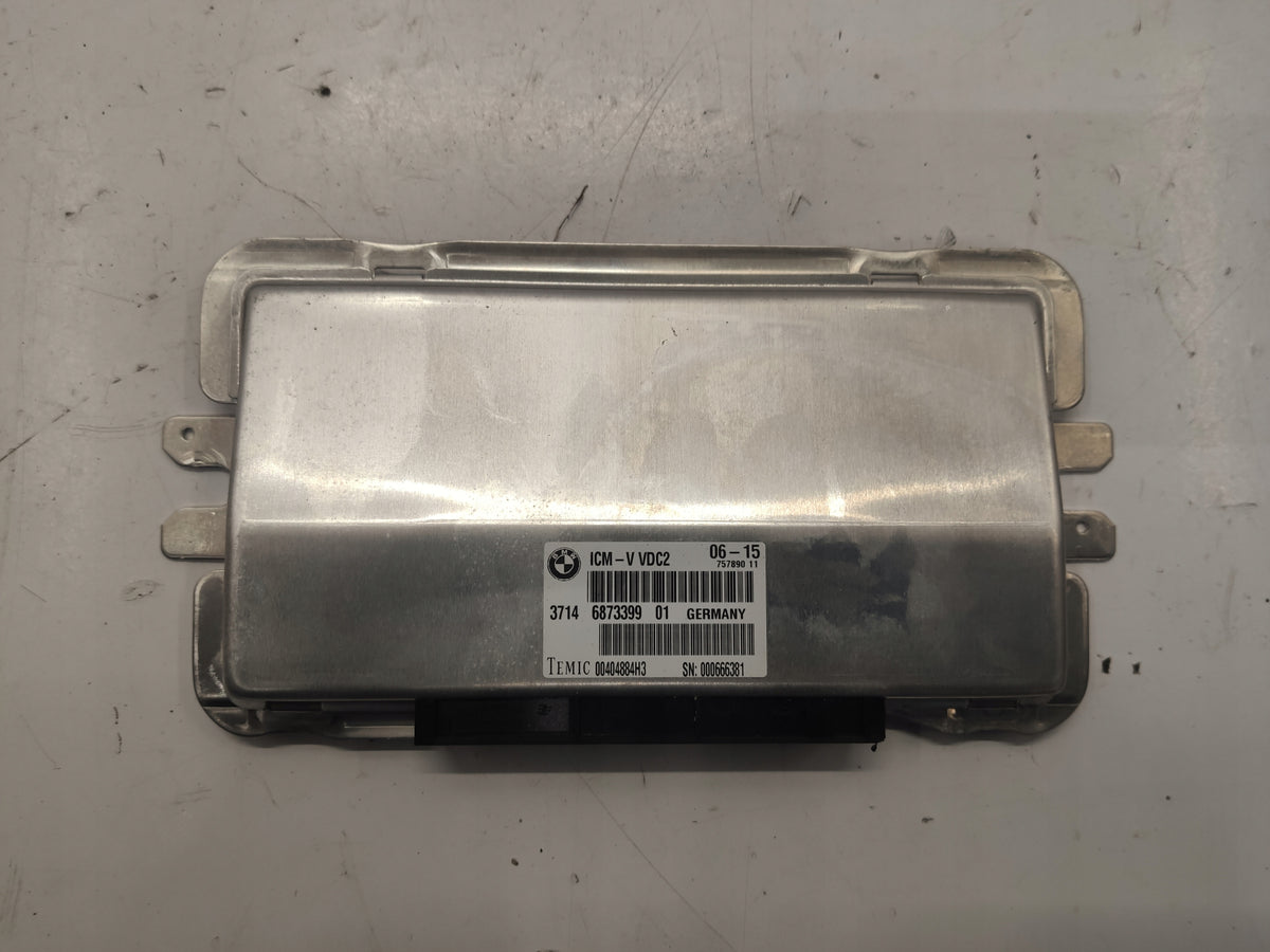 BMW 7 F01 F02 SUSPENSION CONTROLLER MODULE 6873399