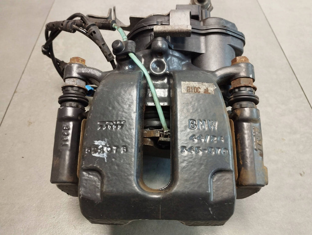 BMW 7 G11 750i CLAMP RIGHT REAR 52407B