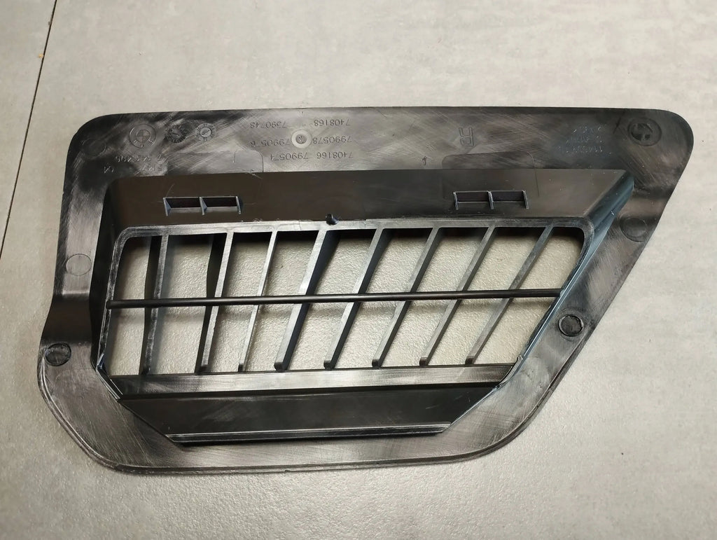BMW 7 G11 AIR INTAKE RIGHT 7390748