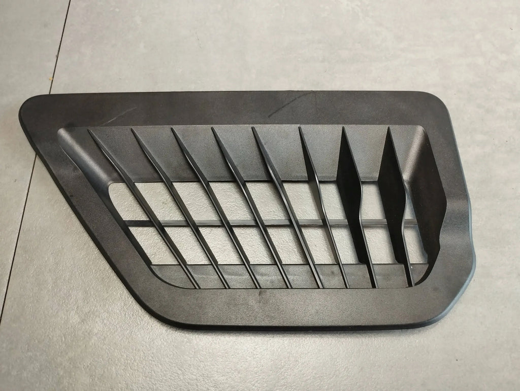 BMW 7 G11 AIR INTAKE RIGHT 7390748