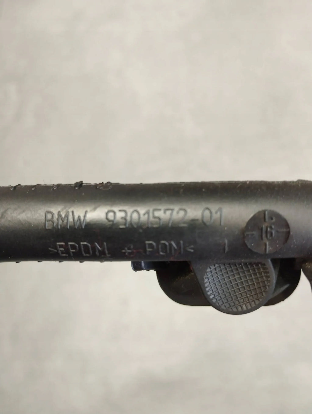BMW 7 G11 DRAINAGE LINE 9301572