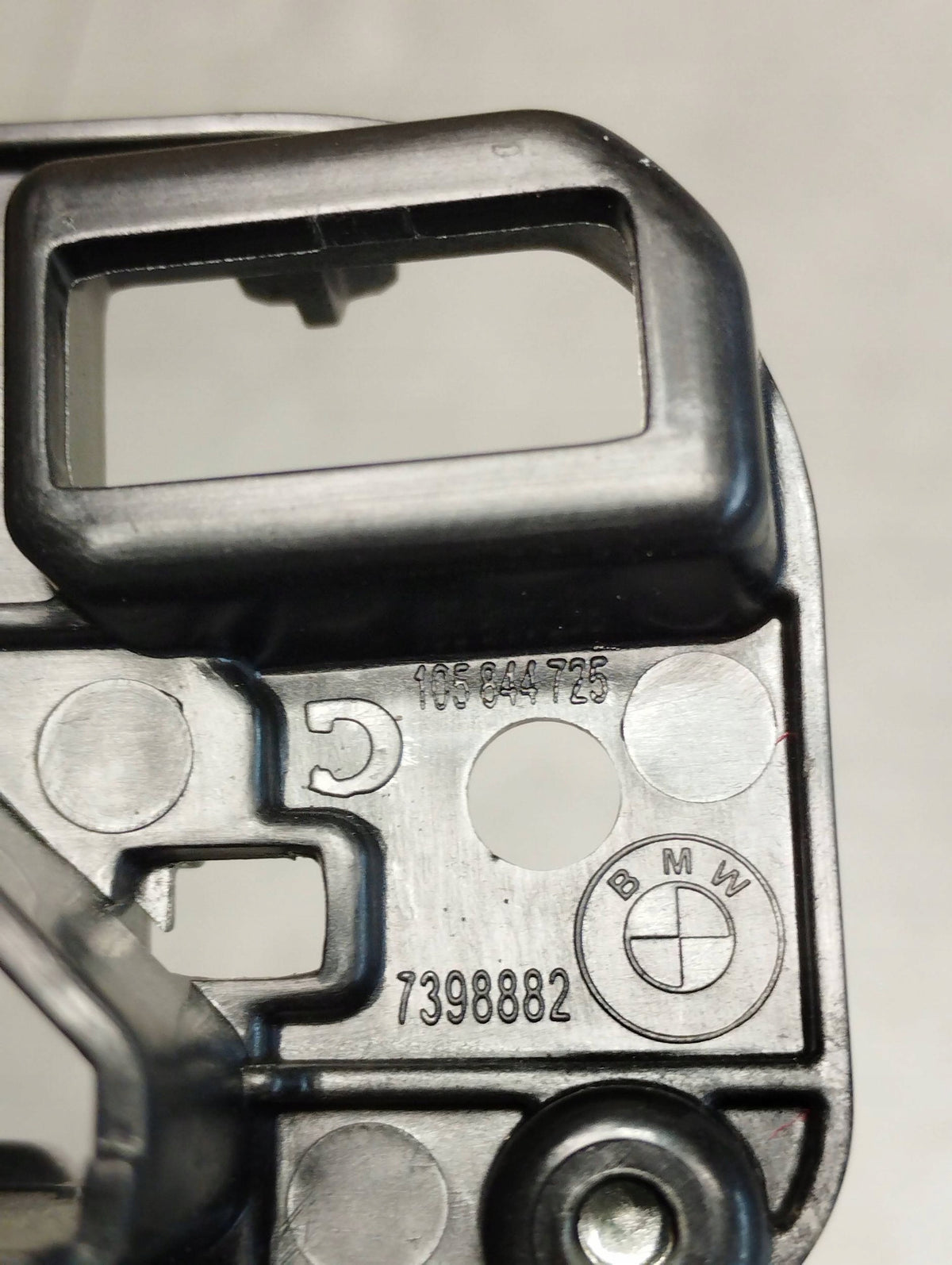BMW 7 G11 INTERIOR DOOR HANDLE RIGHT REAR 7398882