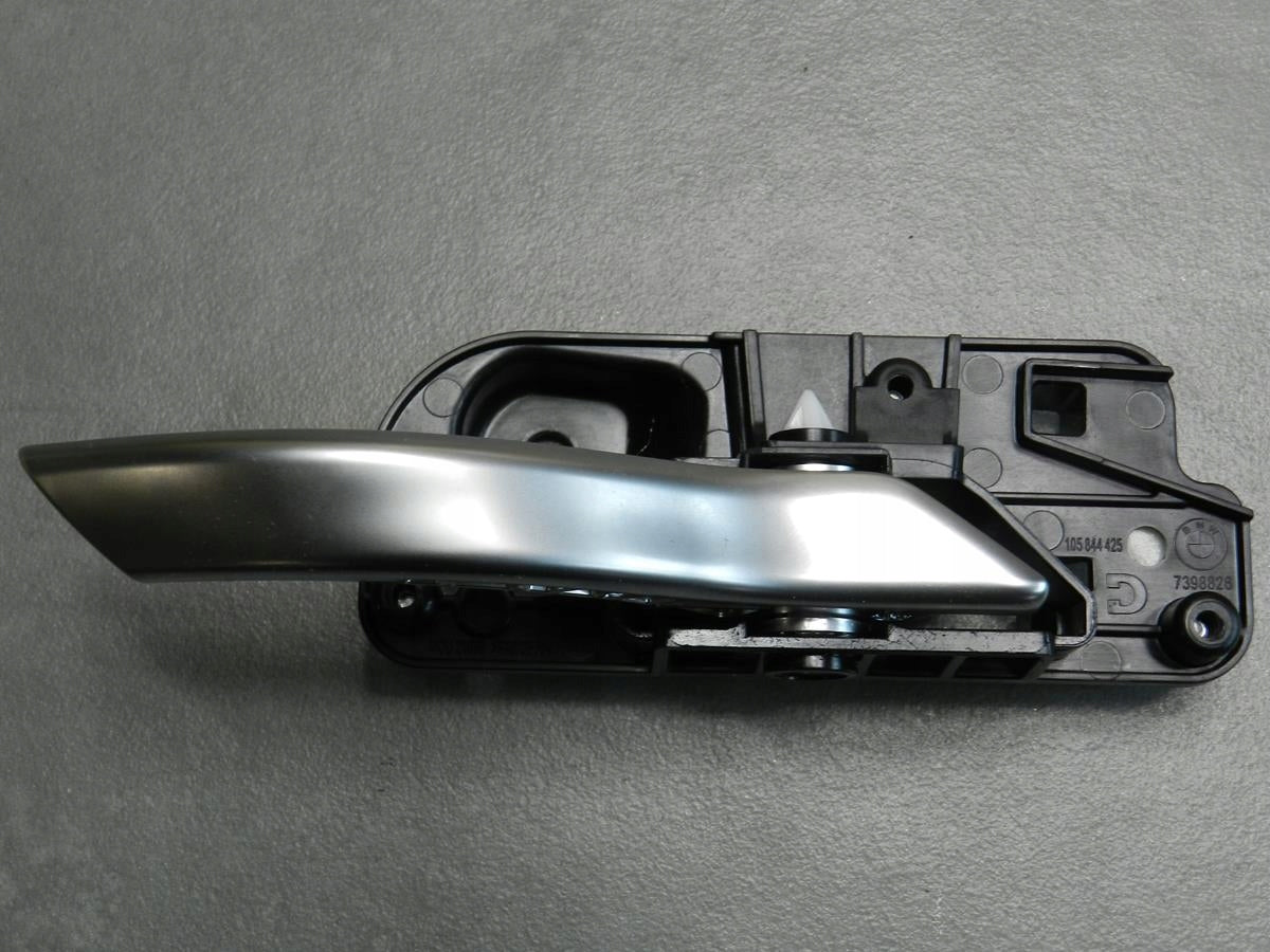 BMW 7 G12 INTERIOR DOOR HANDLE RIGHT FRONT 7398826