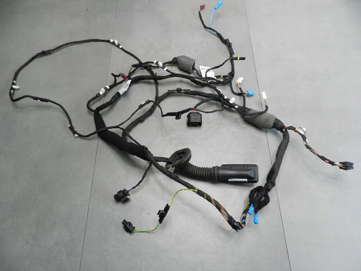 BMW 8 G15 DOOR HARNESS RIGHT 7928101