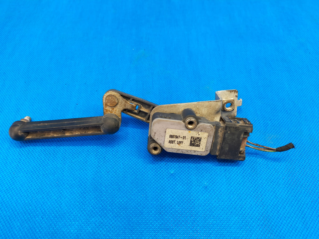 BMW X5 F15 2014 R XDRIVE 30 D 190KW LIGHT LEVELING SENSOR 6867647