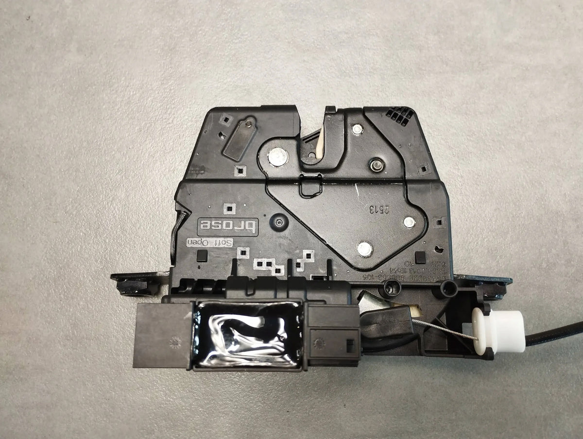 BMW X5 F15 FLAP LOCK REAR 51244817123