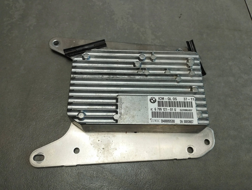 BMW X6 E71 BRAKE PUMP MODULE 6799121