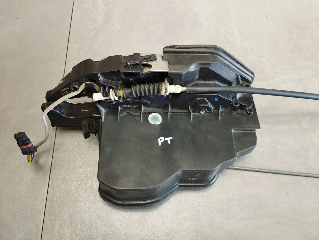 BMW X6 E71 LOCK RIGHT REAR 7167588