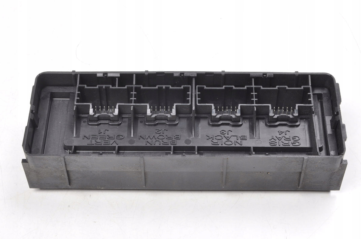 CHEVY CRUZE AND AIR CONDITIONING CONTROLLER MODULE 13505749