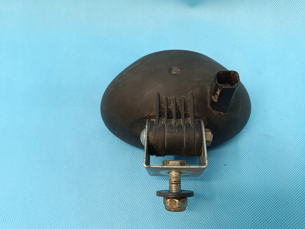 CLAAS AXION 810-850 C-MATIC A31 REFLECTOR SEARCHLIGHT REAR RIGHT 0011053941