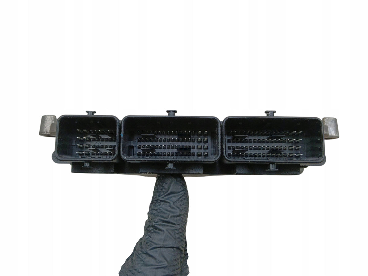 COMPUTER ENGINE DRIVER RENAULT CLIO IV (2012-2016) 1.5 DCI 237102747R