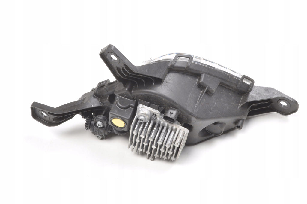 CUPRA FORMENTOR HALOGEN RIGHT 5FF941702A 2025 LIFT