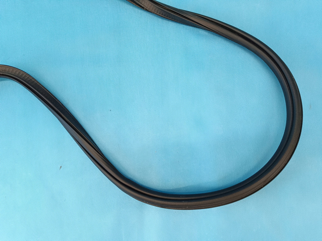 CUPRA LEON COMBI 2,0 TFSI 221KW 2023 R DOOR SEAL RIGHT REAR 5FE867367