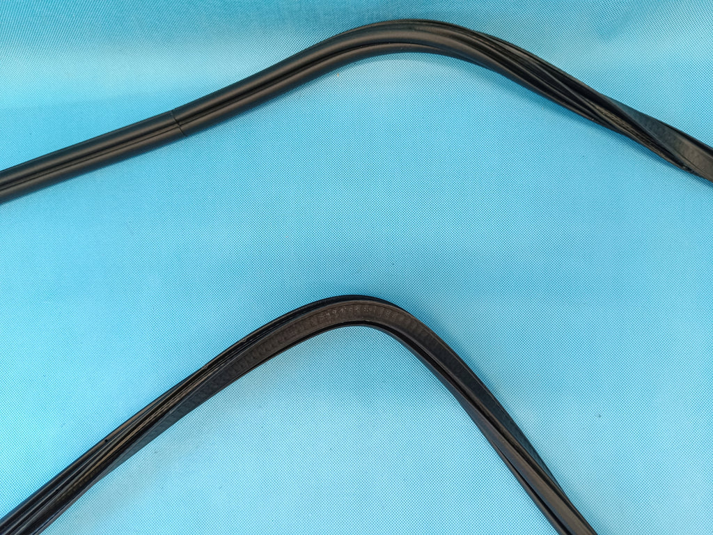 CUPRA LEON COMBI 2,0 TFSI 221KW 2023 R DOOR SEAL RIGHT REAR 5FE867367