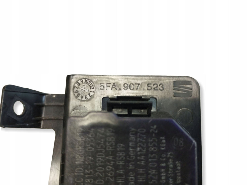 Cupra Formentor 5WA962133G Antenna Amplifier