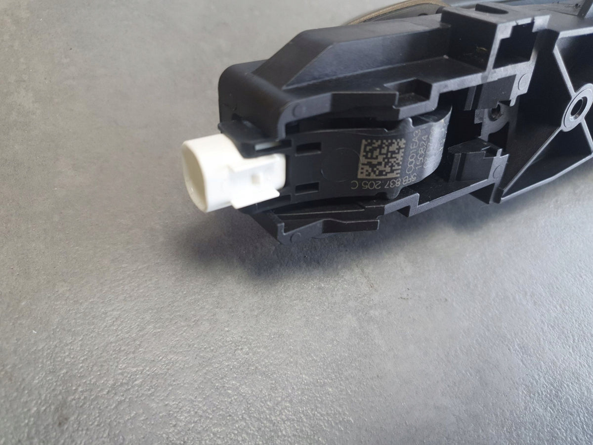 Cupra Formentor Exterior Door Handle Left Front 5FB837205C ls8a kessy