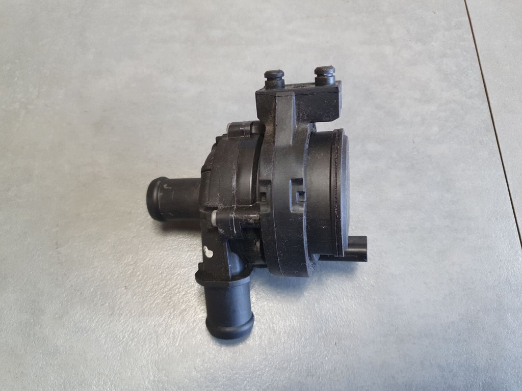 Cupra Leon Additional water pump 2Q0965567B