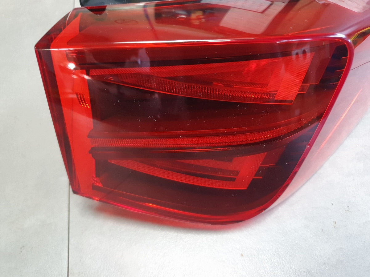Cupra Leon IV KOMBI Rear Peacock Lamp 5FA945208D