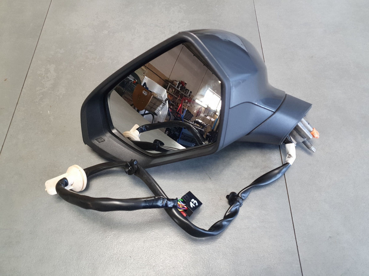 Cupra Leon IV Left Side Mirror 5FB857507AF 13pin