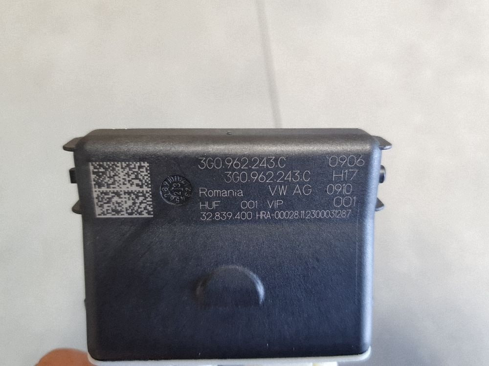 Cupra Leon IV Tailgate Sensor Module 3G0962243C