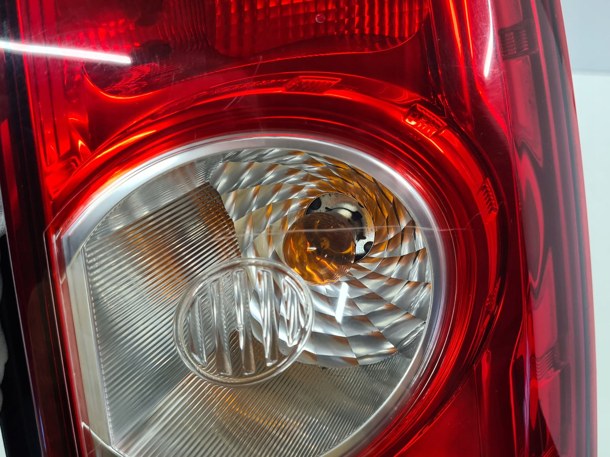 DACIA DUSTER AND LAMP RIGHT REAR 265550033R