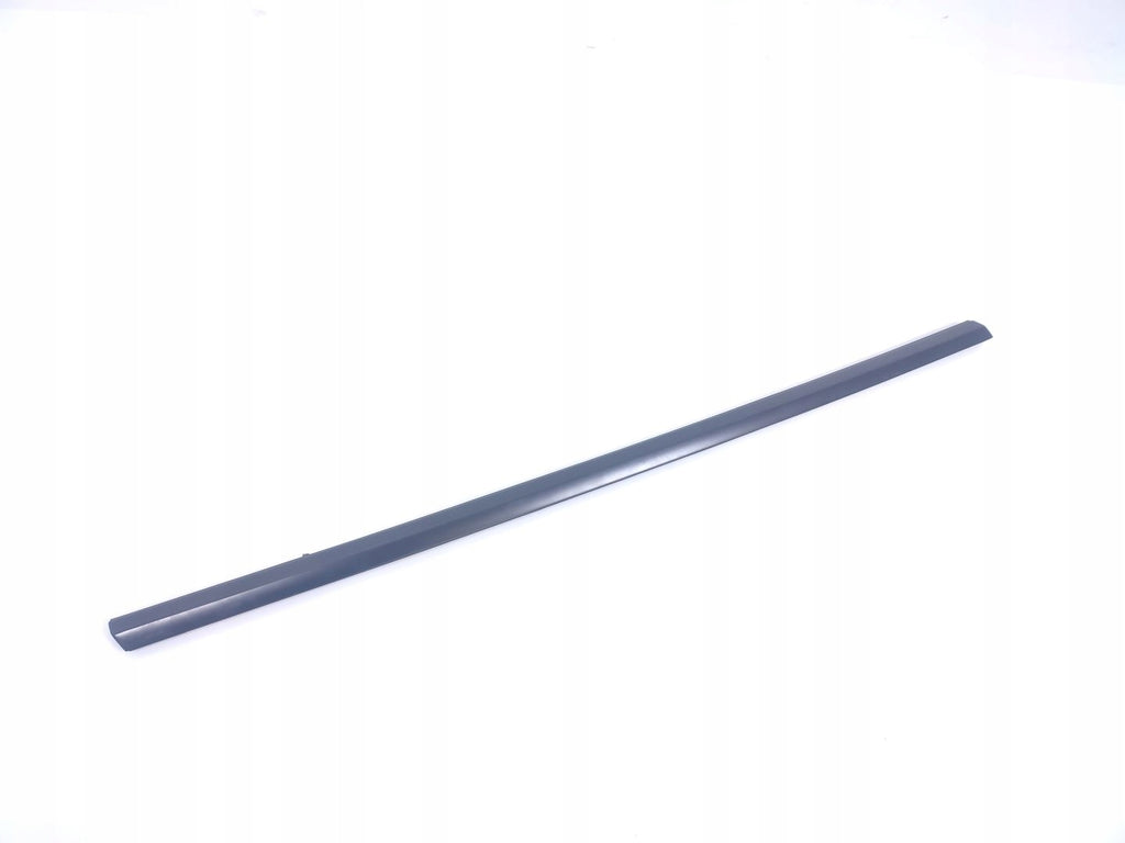 DOOR WINDOW SCRAPER STRIP RIGHT FRONT TESLA MODEL Y