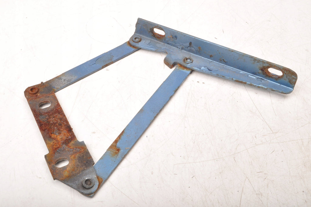 FORD GRANADA GXL MASK HINGE RIGHT
